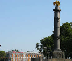 Poltawa, Siegessäule