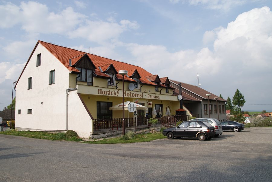 File:Horácký motorest in Markvartice near Třebíč.jpg