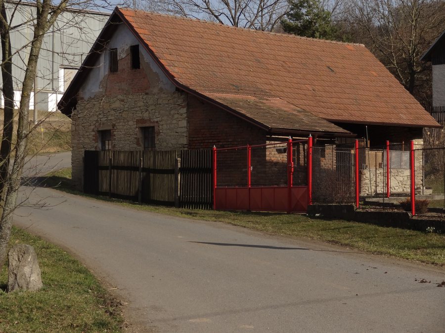 File:Jeřišno - lidová architektura - pastouška vedle čp. 11.JPG