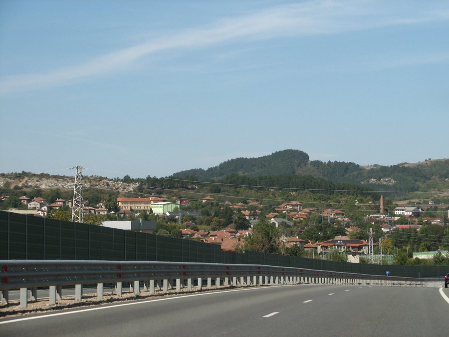 File:Dragoman E80.jpg