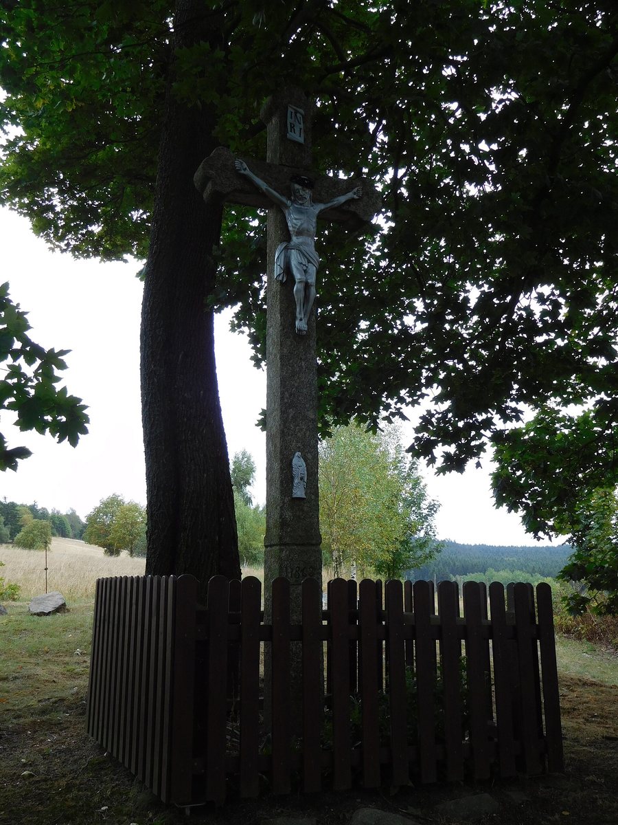File:Ceske Krizanky kriz.jpg