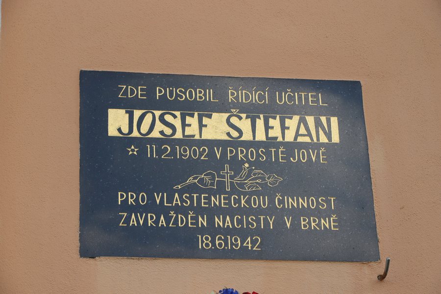 File:Detail of plaque of Josef Štefan in Martínkov, Třebíč District.jpg