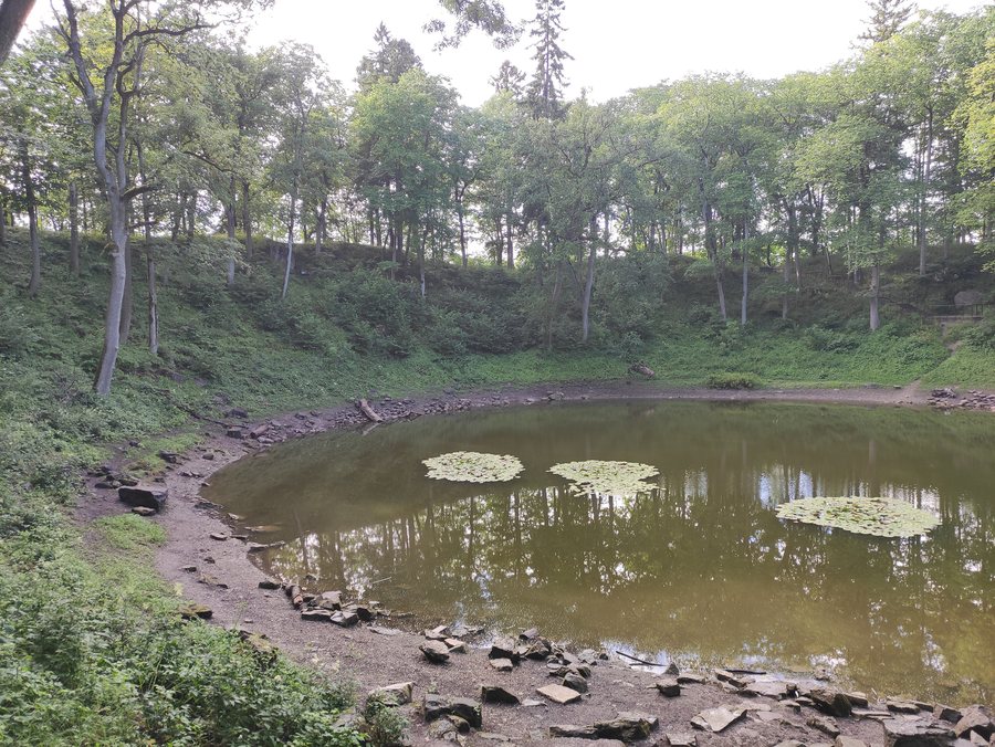 File:Kaali Meteorite Crater, Kaali, Saaremaa, Estonia 01.jpg