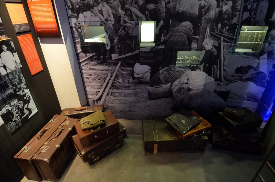 File:Dulag 121 Museum Pruszków 04.JPG