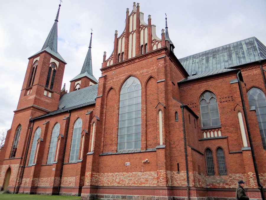 File:04 - Detail of Saint Roch church in Długosiodło - 01.jpg