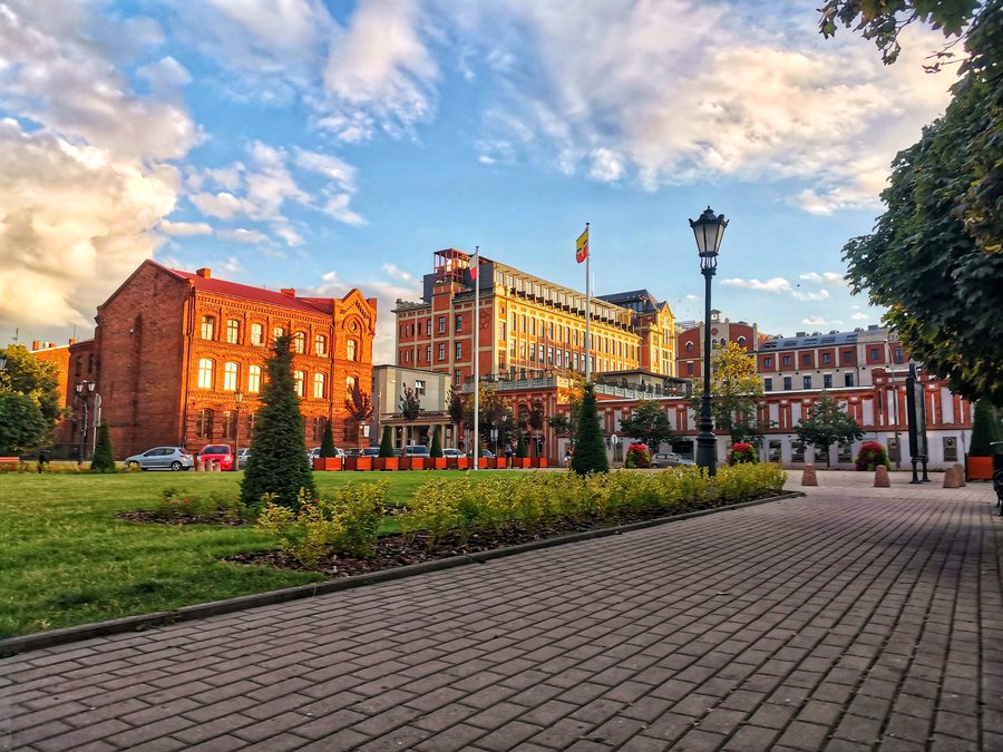 File:Stara Przędzalnia.jpg
