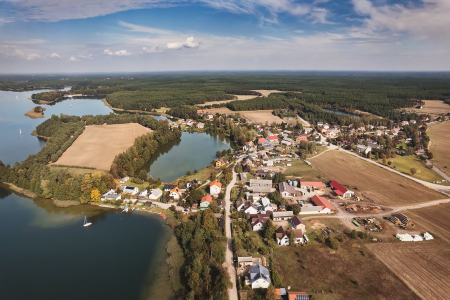 File:Wdzydze Tucholskie, widok z drona.jpg