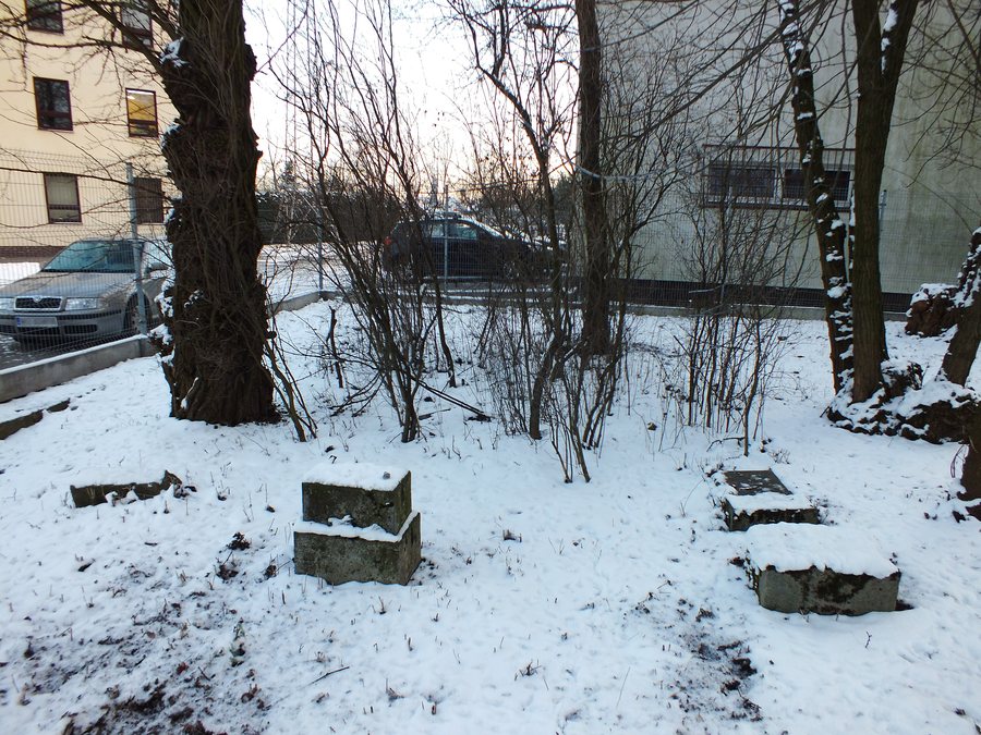 File:Cmentarz ewangelicki XIX Grójec ulica Mogielnicka 12.JPG