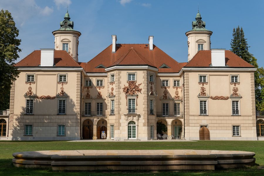 File:Pałac Bielińskich w Otwocku Wielkim.jpg