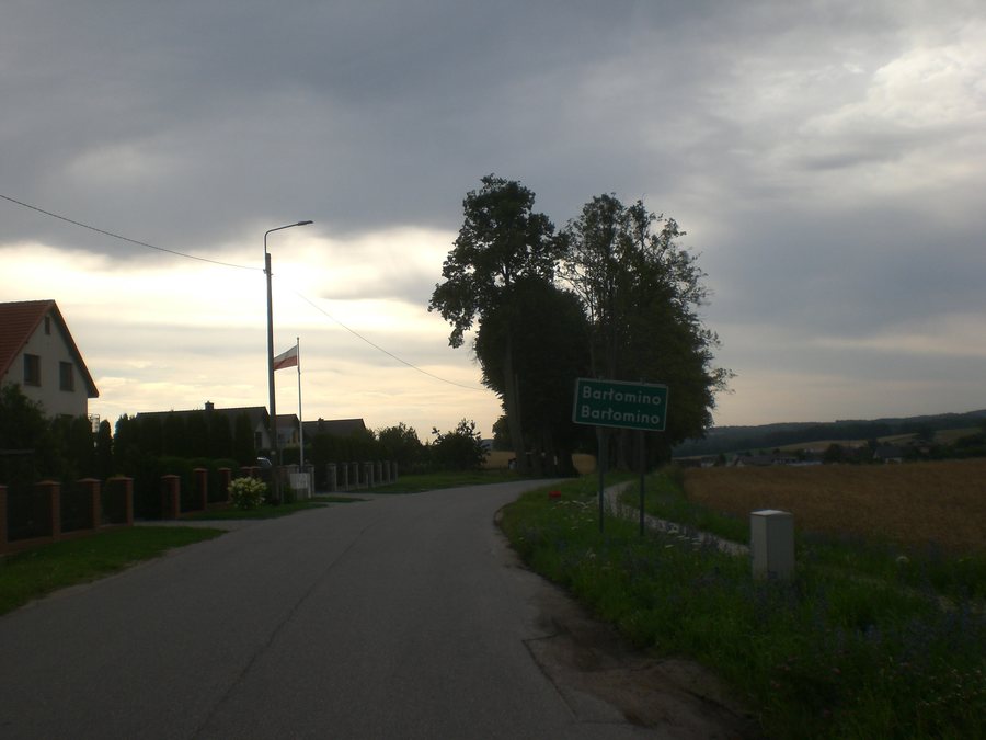 File:Barłomino 5353.jpg