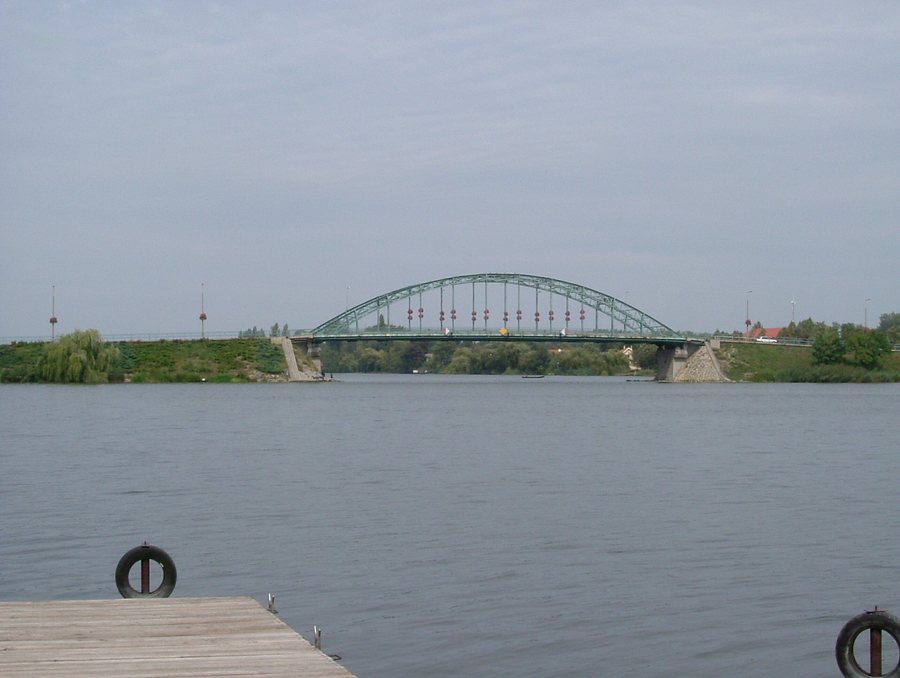 File:Rackeve Arpad hid.jpg