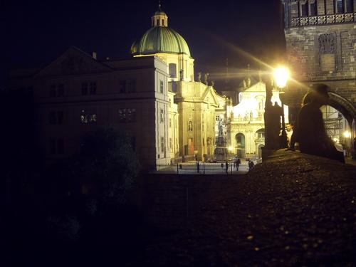 Karlsbrücke Altstadt bei Nacht